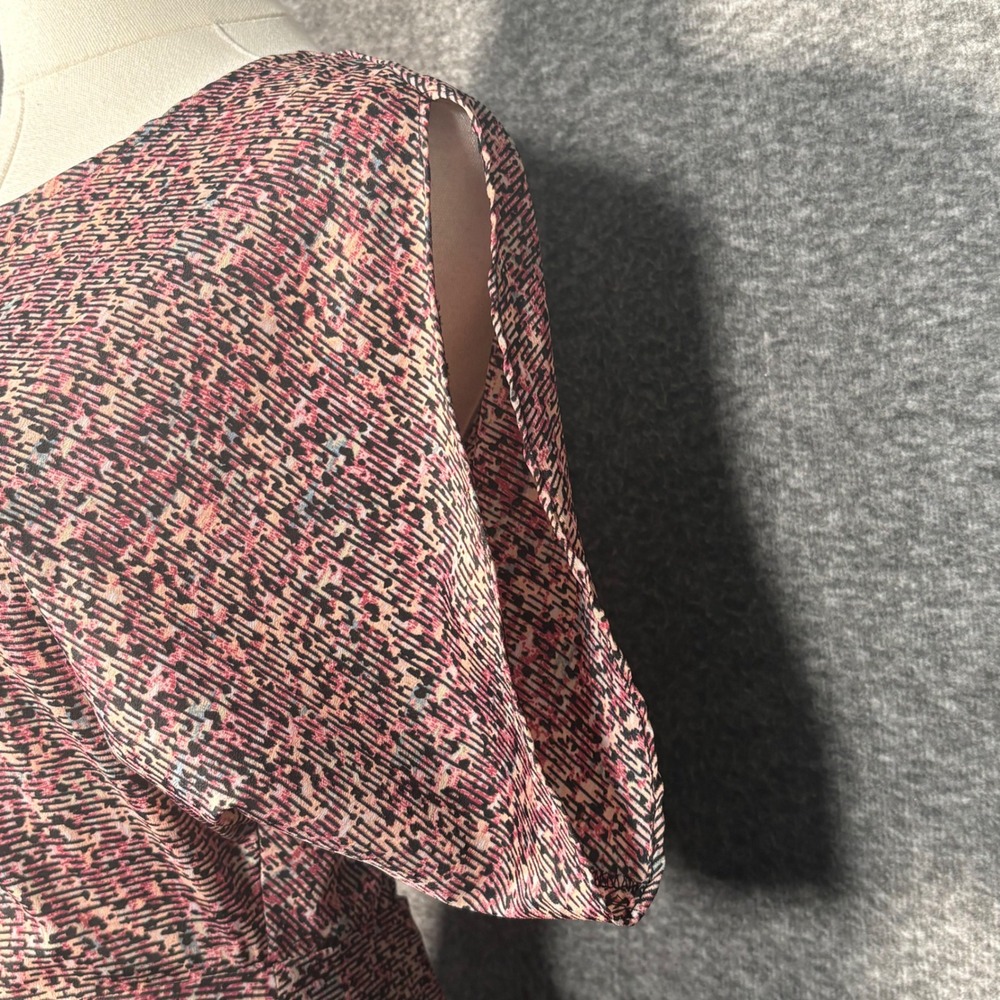 Bcbgeneration Pink Abstract Dash Flutter Sleeve C… - image 4